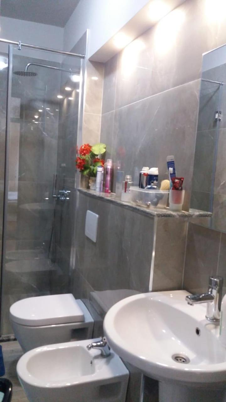 Luander Hotel Тирана Номер фото